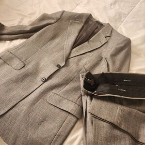 Burberry 100% wool suit